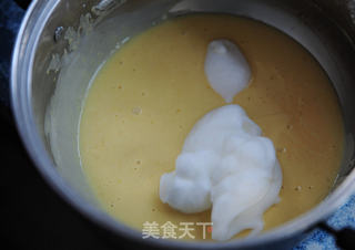 【香橙草莓蛋糕卷】的做法步骤:8
