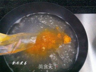 咖喱鱼蛋鲜虾面的做法步骤:10