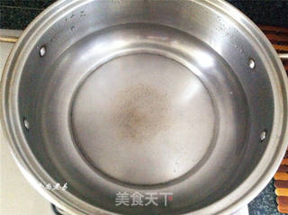 咖喱鱼蛋鲜虾面的做法步骤:5