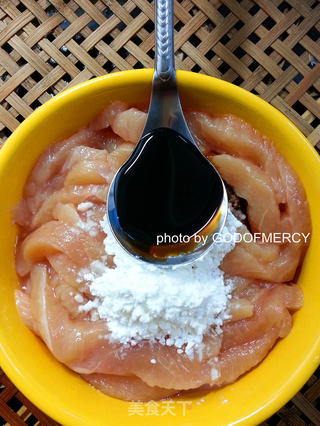 简单食材打造曼妙小狐仙=战胜脂肪鸡脯肉烩杏鲍菇 的做法步骤:5