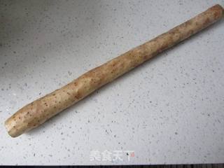杨梅汁蒸铁棍山药的做法步骤:2