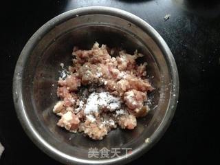 包菜肉卷的做法步骤:2