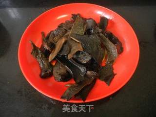 牛肝菌冬笋炖母鸡的做法步骤:4