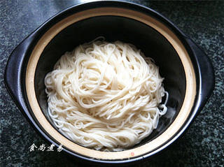 咖喱鱼蛋鲜虾面的做法步骤:15