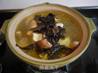 牛肝菌冬笋炖母鸡的做法步骤:9