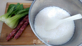 广式腊味煲仔饭（电锅版）的做法步骤：1