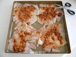 辣味蒜香烤鱿鱼的做法步骤：4