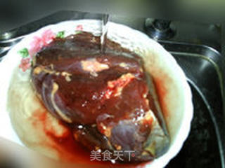 枣粒牦牛肉肠的做法步骤：1