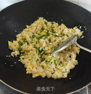 香葱蛋炒饭的做法步骤：6
