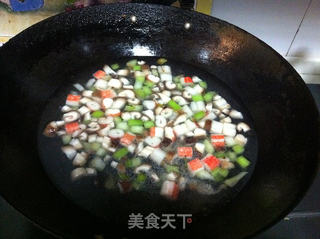 香菇海鲜疙瘩汤的做法步骤：7