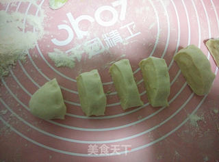 小蜗牛馒头的做法步骤:7