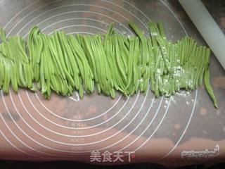 #肉丝菠菜面的做法图解8