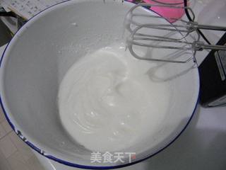 黑芝麻蛋糕卷的做法步骤:4