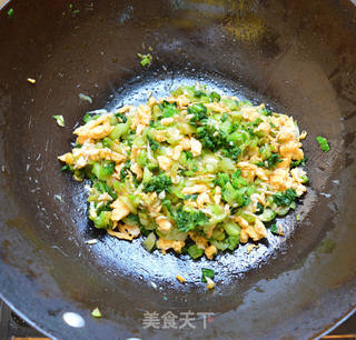 青菜鸭蛋包子的做法步骤:8
