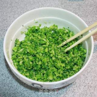 小鸡快跑迎新春-----萌鸡宝宝饭的做法步骤:4