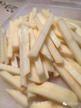 送给有土豆情节的你---干煸土豆条的做法步骤：1