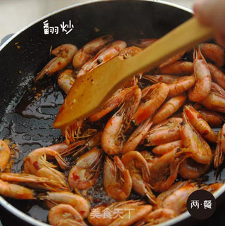 两餐厨房丨初次尝试三杯虾的做法步骤:6