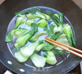 青菜鸭蛋包子的做法步骤:4