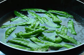 腊味荷兰豆的做法步骤:4
