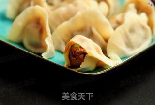 牛肉萝卜水饺的做法步骤:17