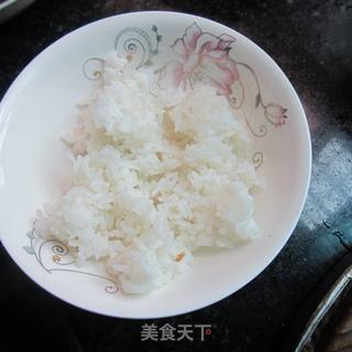 火腿菠菜炒饭的做法步骤：2