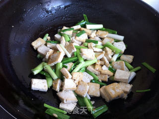 彩椒炒豆腐的做法步骤：6