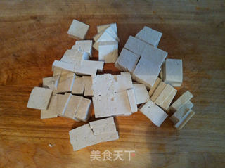 彩椒炒豆腐的做法步骤：2