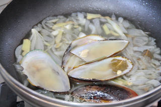 【青口贝炖蛋】:不浪费的食物美学的做法步骤:11
