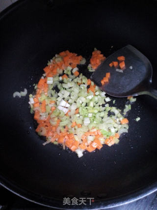 芹菜玉米炒饭的做法步骤:8