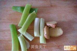 东北四大炖--猪肉炖粉条的做法步骤:4