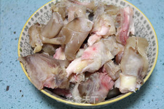 软糯抗衰的经典大菜:【红烧牛筋】(附卷卷葱丝的做法)的做法步骤:7
