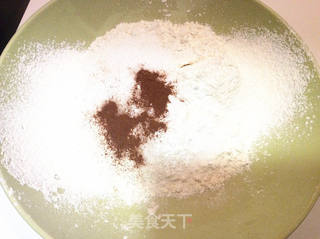 20分钟制作美味草莓麦芬的做法步骤:3