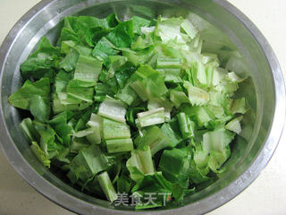 蒜茸油麦菜的做法步骤：2