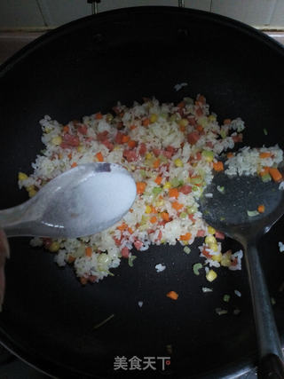 芹菜玉米炒饭的做法步骤:11