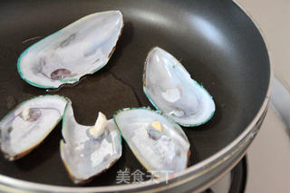 【青口贝炖蛋】:不浪费的食物美学的做法步骤:5