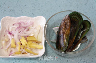 【青口贝炖蛋】:不浪费的食物美学的做法步骤:3