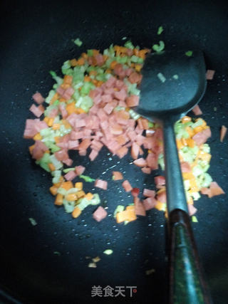 芹菜玉米炒饭的做法步骤:9