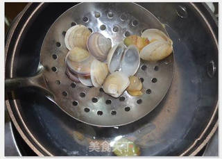 蛤蜊蒸蛋的做法步骤:2