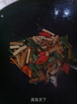 彩椒豆干的做法步骤:8