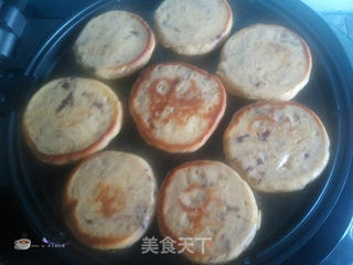 蓝莓黄豆面贴饼子的做法步骤:10