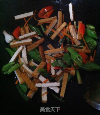 彩椒豆干的做法步骤:3