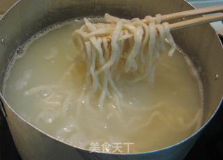 鸡翅菌菇汤手擀面的做法步骤:18