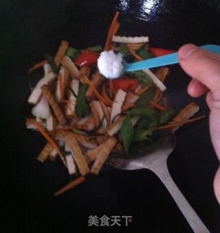 彩椒豆干的做法步骤:5