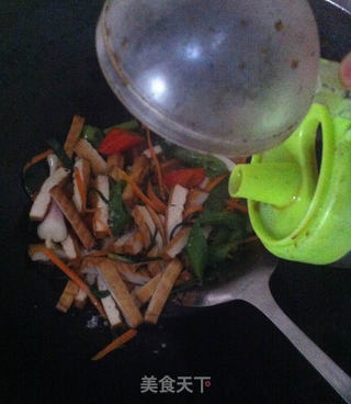彩椒豆干的做法步骤:6