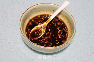 【黑椒烤兔腿】:别有滋味的荤中之素的做法步骤:4