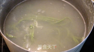 意酱肉丸菠菜面的做法步骤:6
