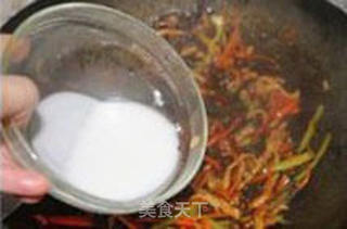 鱼香肉丝的做法步骤:8