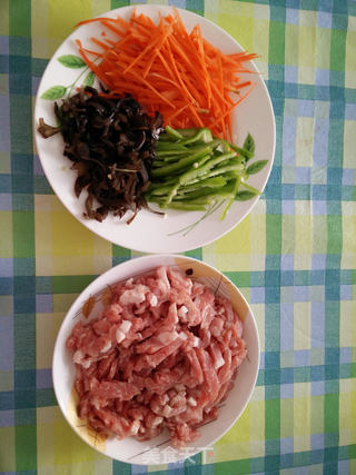 鱼香肉丝的做法步骤:2