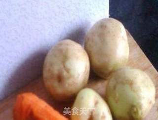 土豆胡萝卜汤的做法步骤：1