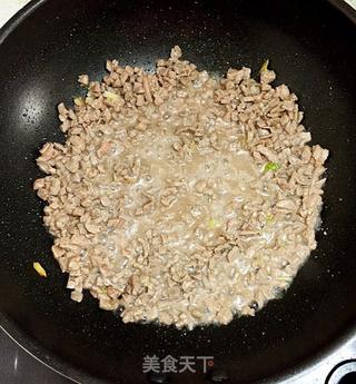 杏鲍菇丁炒牛肉丁的做法步骤:6